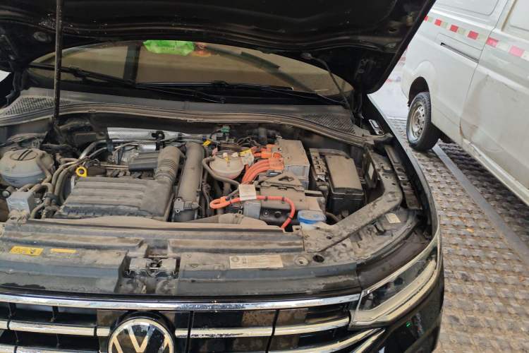 Used Volkswagen Tiguan L New Energy 2023 430 PHEV Plug-in Hybrid Prestige Edition Engine Bay Left