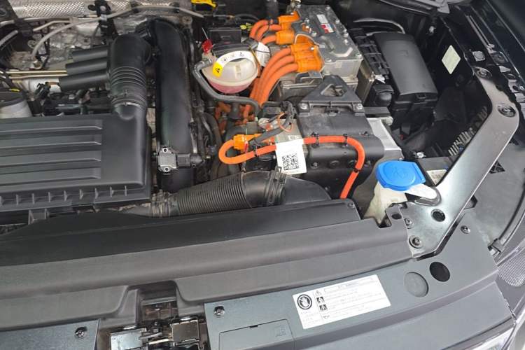Used Volkswagen Tiguan L New Energy 2023 430 PHEV Plug-in Hybrid Flagship Edition Engine Bay Left