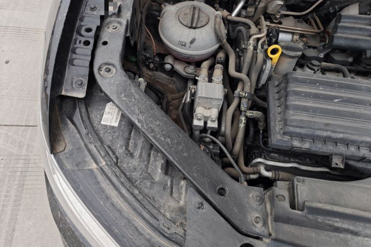 Used Volkswagen Tiguan L New Energy 2023 430 PHEV Plug-in Hybrid Prestige Edition Engine Bay Right