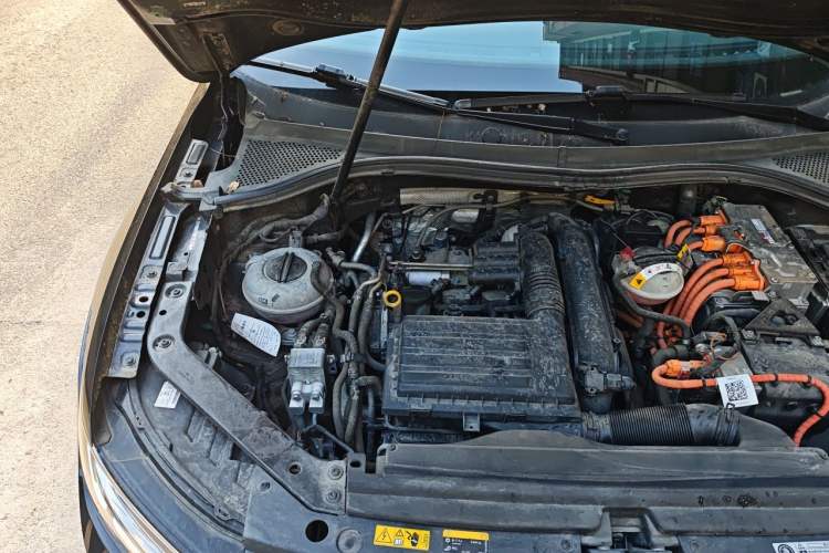 Used Volkswagen Tiguan L New Energy 2023 430 PHEV Plug-in Hybrid Prestige Edition Engine Bay Right