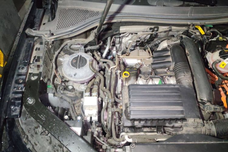 Used Volkswagen Tiguan L New Energy 2023 430 PHEV Plug-in Hybrid Flagship Edition Engine Bay Right