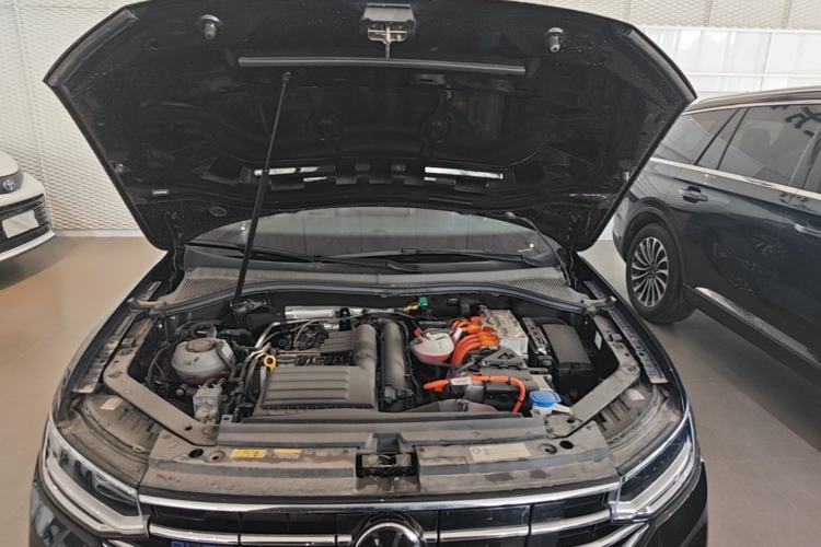 Used Volkswagen Tiguan L New Energy 2023 430 PHEV Plug-in Hybrid Prestige Edition Engine Bay
