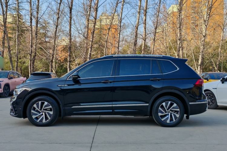 Used Volkswagen Tiguan L New Energy 2023 430 PHEV Plug-in Hybrid Prestige Edition Exterior 10