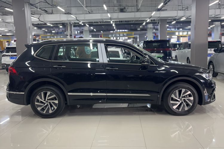 Used Volkswagen Tiguan L New Energy 2023 430 PHEV Plug-in Hybrid Prestige Edition Exterior 2
