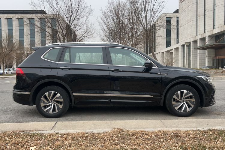 Used Volkswagen Tiguan L New Energy 2023 430 PHEV Plug-in Hybrid Flagship Edition Exterior 2