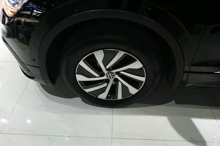 Used Volkswagen Tiguan L New Energy 2023 430 PHEV Plug-in Hybrid Prestige Edition Exterior 7