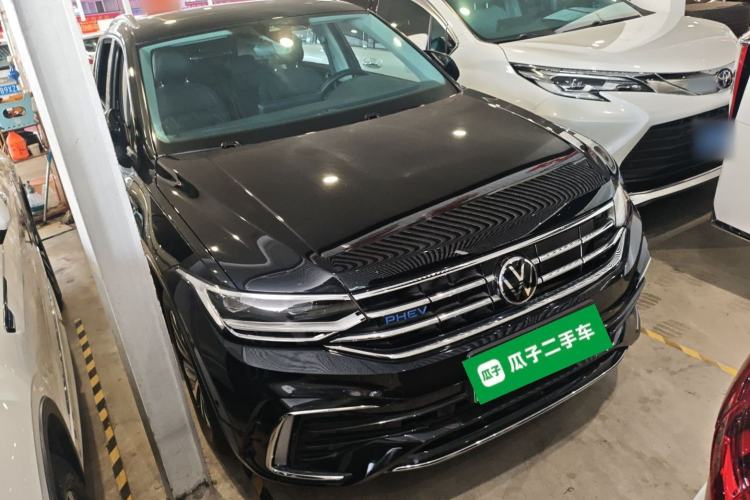 Used Volkswagen Tiguan L New Energy 2023 430 PHEV Plug-in Hybrid Prestige Edition Front Right 45 Deg