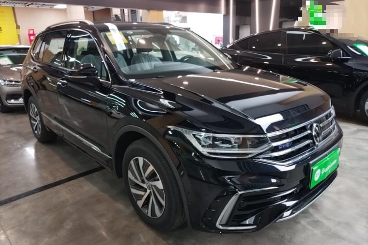 Used Volkswagen Tiguan L New Energy 2023 430 PHEV Plug-in Hybrid Prestige Edition Front Right 45 Deg