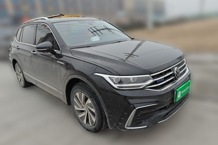 Used Volkswagen Tiguan L New Energy 2023 430 PHEV Plug-in Hybrid Prestige Edition Front Right 45 Deg