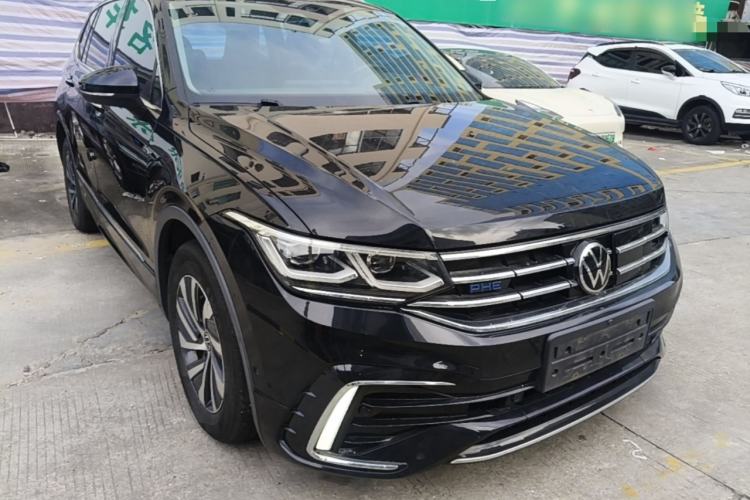 Used Volkswagen Tiguan L New Energy 2023 430 PHEV Plug-in Hybrid Flagship Edition Front Right 45 Deg