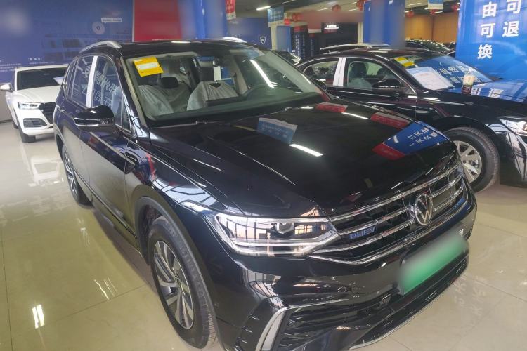 Used Volkswagen Tiguan L New Energy 2023 430 PHEV Plug-in Hybrid Prestige Edition Front Right 45 Deg