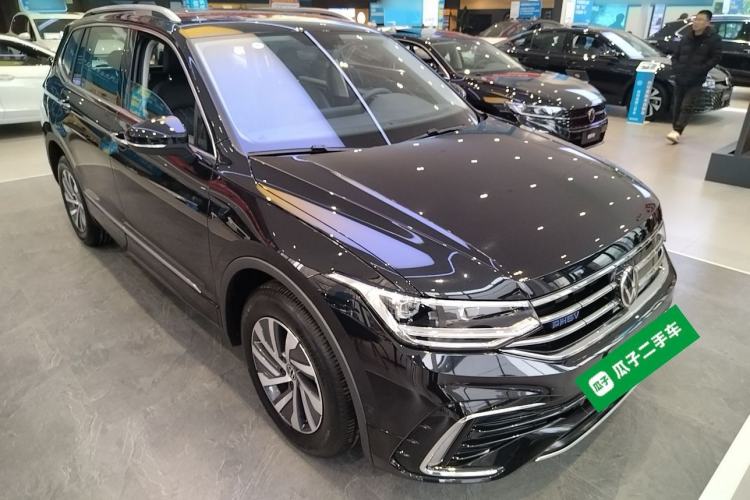 Used Volkswagen Tiguan L New Energy 2023 430 PHEV Plug-in Hybrid Prestige Edition Front Right 45 Deg