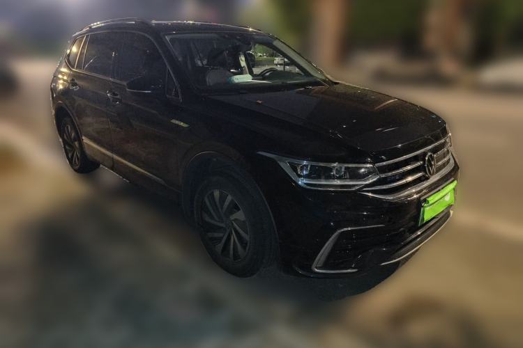 Used Volkswagen Tiguan L New Energy 2023 430 PHEV Plug-in Hybrid Prestige Edition Front Right 45 Deg