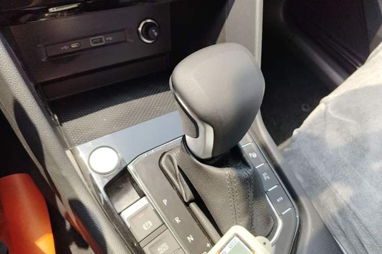 Used Volkswagen Tiguan L New Energy 2023 430 PHEV Plug-in Hybrid Prestige Edition Gear Lever