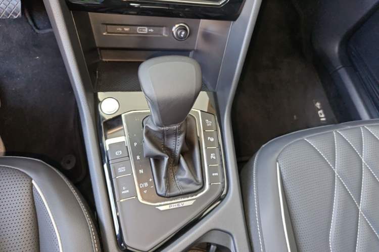 Used Volkswagen Tiguan L New Energy 2023 430 PHEV Plug-in Hybrid Prestige Edition Gear Lever