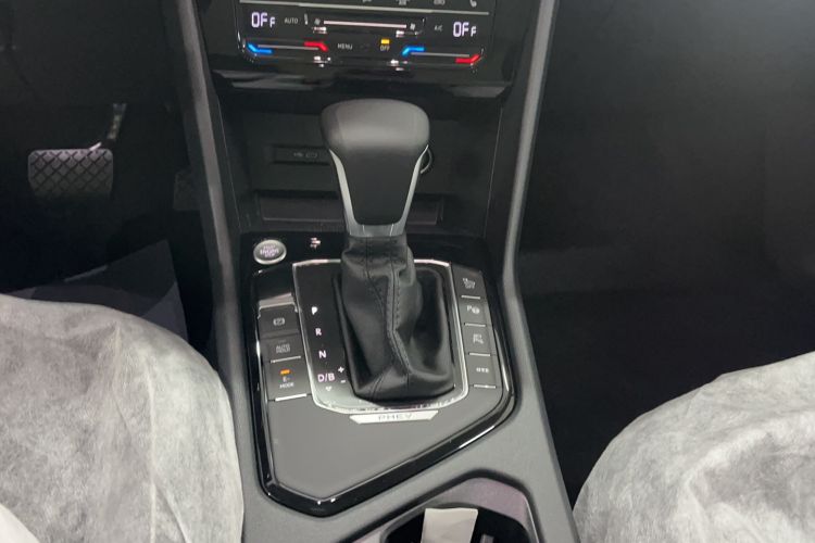 Used Volkswagen Tiguan L New Energy 2023 430 PHEV Plug-in Hybrid Prestige Edition Gear Lever