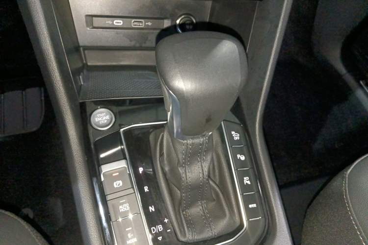 Used Volkswagen Tiguan L New Energy 2023 430 PHEV Plug-in Hybrid Prestige Edition Gear Lever