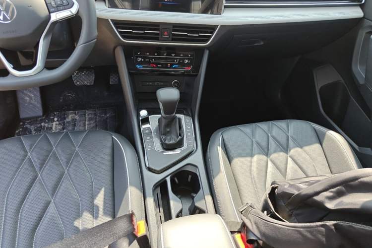 Used Volkswagen Tiguan L New Energy 2023 430 PHEV Plug-in Hybrid Prestige Edition Gear Lever