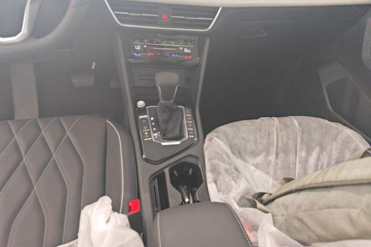 Used Volkswagen Tiguan L New Energy 2023 430 PHEV Plug-in Hybrid Prestige Edition Gear Lever