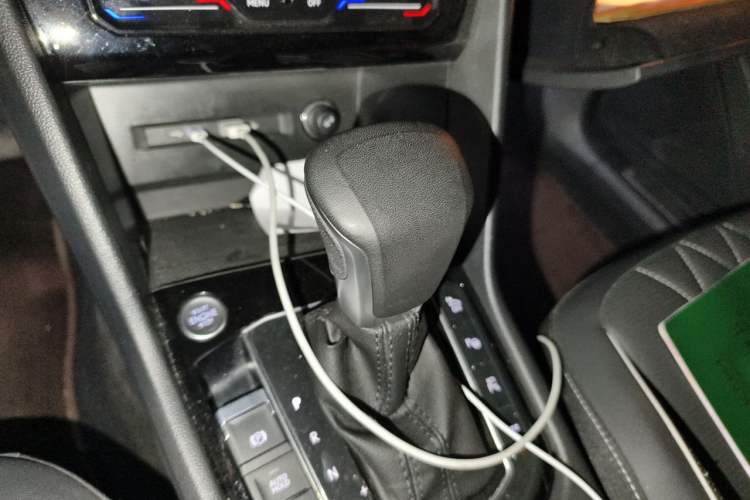 Used Volkswagen Tiguan L New Energy 2023 430 PHEV Plug-in Hybrid Prestige Edition Gear Lever
