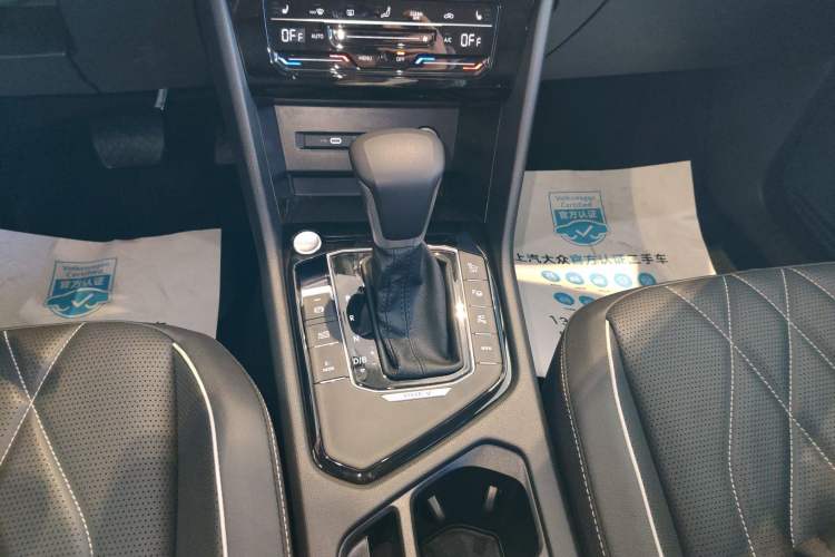 Used Volkswagen Tiguan L New Energy 2023 430 PHEV Plug-in Hybrid Prestige Edition Gear Lever