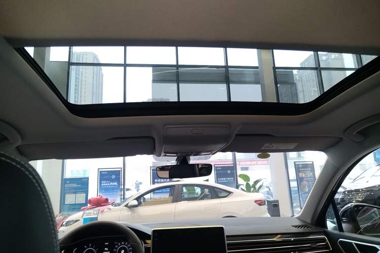 Used Volkswagen Tiguan L New Energy 2023 430 PHEV Plug-in Hybrid Prestige Edition Headliner