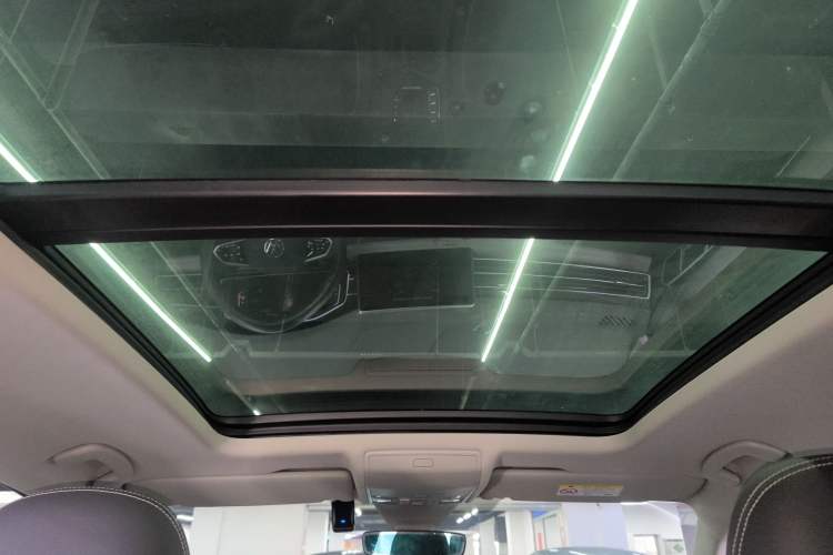 Used Volkswagen Tiguan L New Energy 2023 430 PHEV Plug-in Hybrid Prestige Edition Headliner