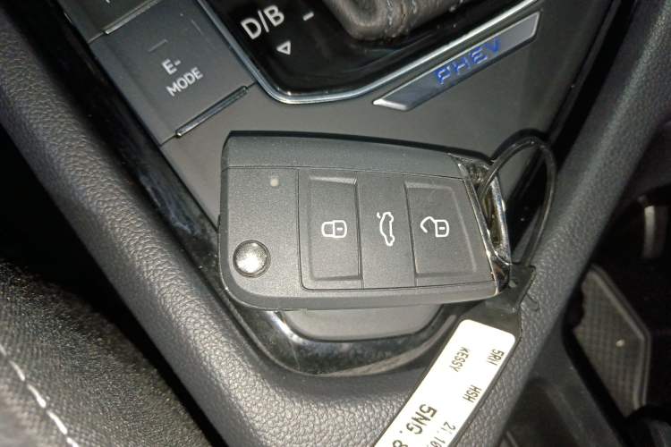 Used Volkswagen Tiguan L New Energy 2023 430 PHEV Plug-in Hybrid Prestige Edition Interior 1