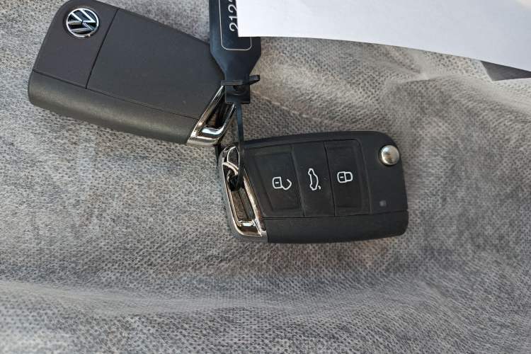 Used Volkswagen Tiguan L New Energy 2023 430 PHEV Plug-in Hybrid Prestige Edition Interior 1