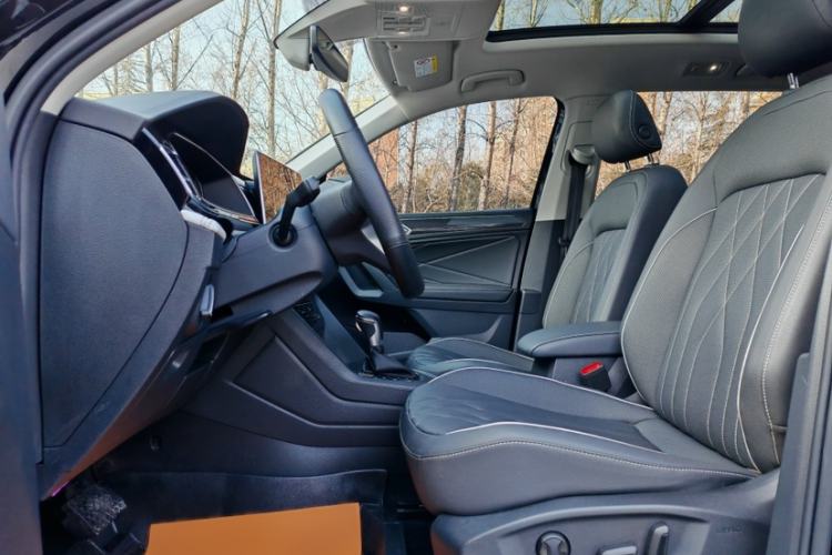 Used Volkswagen Tiguan L New Energy 2023 430 PHEV Plug-in Hybrid Prestige Edition Interior 10
