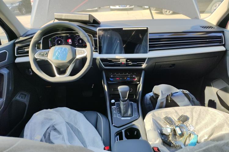 Used Volkswagen Tiguan L New Energy 2023 430 PHEV Plug-in Hybrid Prestige Edition Interior 2