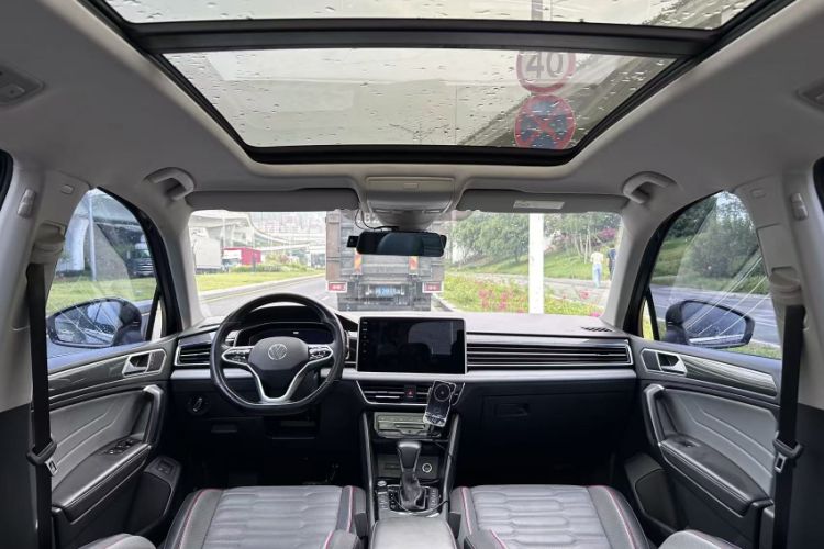 Used Volkswagen Tiguan L New Energy 2023 430 PHEV Plug-in Hybrid Flagship Edition Interior 3