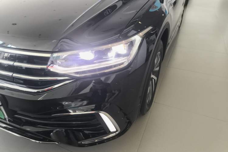 Used Volkswagen Tiguan L New Energy 2023 430 PHEV Plug-in Hybrid Prestige Edition Left Front Headlight