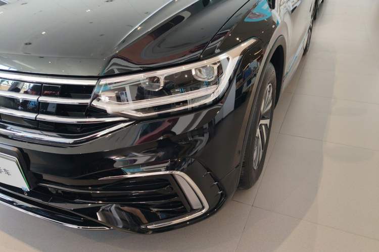 Used Volkswagen Tiguan L New Energy 2023 430 PHEV Plug-in Hybrid Prestige Edition Left Front Headlight