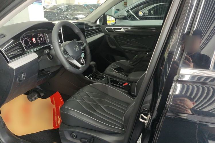Used Volkswagen Tiguan L New Energy 2023 430 PHEV Plug-in Hybrid Prestige Edition Left Front Seat