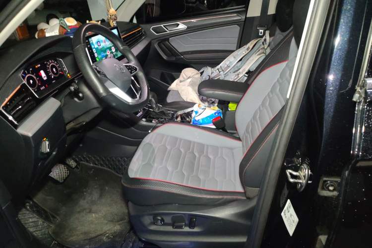 Used Volkswagen Tiguan L New Energy 2023 430 PHEV Plug-in Hybrid Flagship Edition Left Front Seat