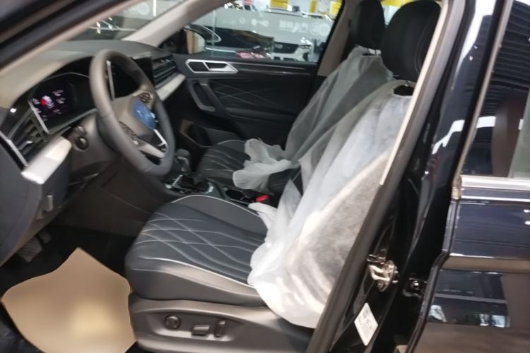 Used Volkswagen Tiguan L New Energy 2023 430 PHEV Plug-in Hybrid Prestige Edition Left Front Seat