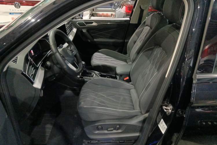 Used Volkswagen Tiguan L New Energy 2023 430 PHEV Plug-in Hybrid Prestige Edition Left Front Seat