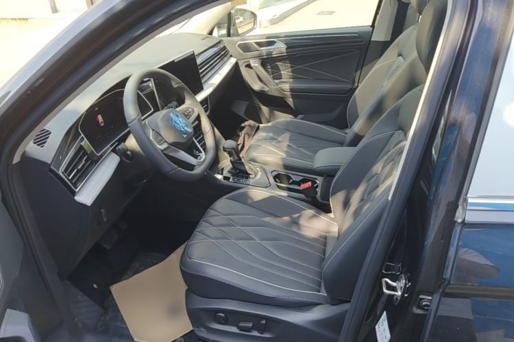 Used Volkswagen Tiguan L New Energy 2023 430 PHEV Plug-in Hybrid Prestige Edition Left Front Seat