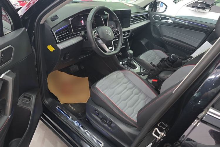 Used Volkswagen Tiguan L New Energy 2023 430 PHEV Plug-in Hybrid Flagship Edition Left Front Seat