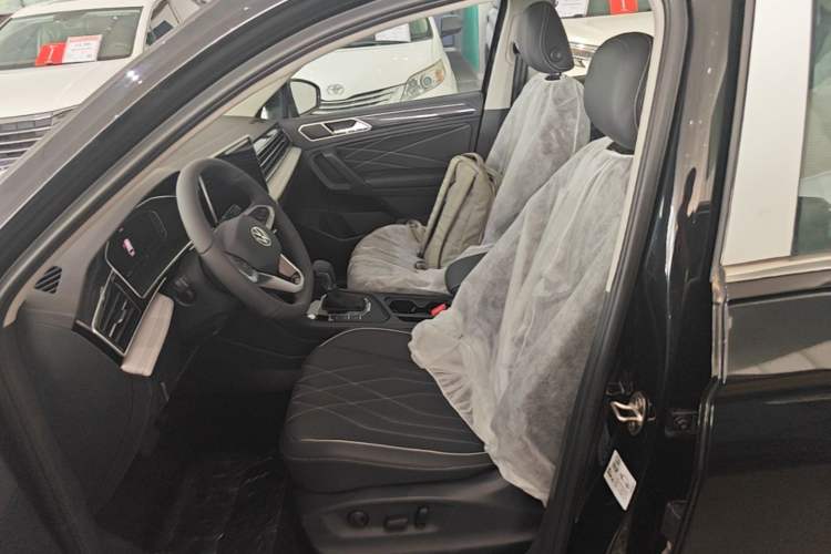 Used Volkswagen Tiguan L New Energy 2023 430 PHEV Plug-in Hybrid Prestige Edition Left Front Seat