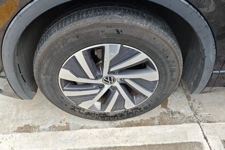 Used Volkswagen Tiguan L New Energy 2023 430 PHEV Plug-in Hybrid Flagship Edition Left Front Wheel Hub