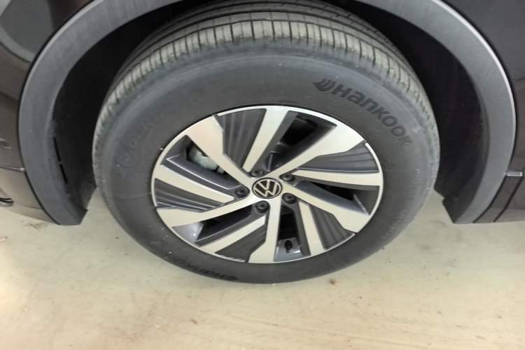 Used Volkswagen Tiguan L New Energy 2023 430 PHEV Plug-in Hybrid Prestige Edition Left Front Wheel Hub