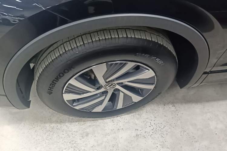 Used Volkswagen Tiguan L New Energy 2023 430 PHEV Plug-in Hybrid Prestige Edition Left Front Wheel Hub