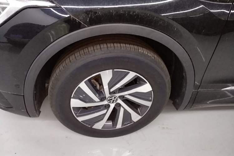 Used Volkswagen Tiguan L New Energy 2023 430 PHEV Plug-in Hybrid Prestige Edition Left Front Wheel Hub