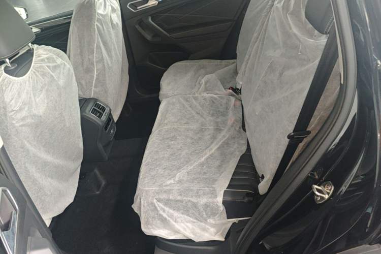 Used Volkswagen Tiguan L New Energy 2023 430 PHEV Plug-in Hybrid Prestige Edition Left Rear Seat