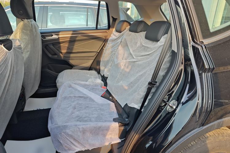Used Volkswagen Tiguan L New Energy 2023 430 PHEV Plug-in Hybrid Prestige Edition Left Rear Seat