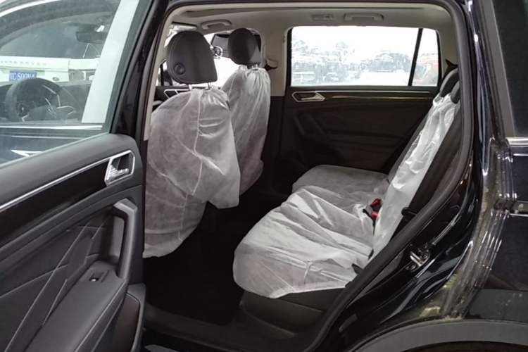 Used Volkswagen Tiguan L New Energy 2023 430 PHEV Plug-in Hybrid Prestige Edition Left Rear Seat