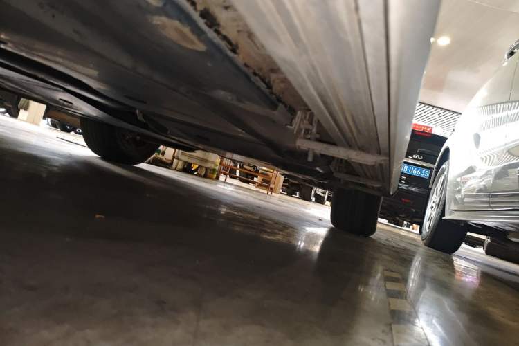 Used Volkswagen Tiguan L New Energy 2023 430 PHEV Plug-in Hybrid Prestige Edition Left Side Sill