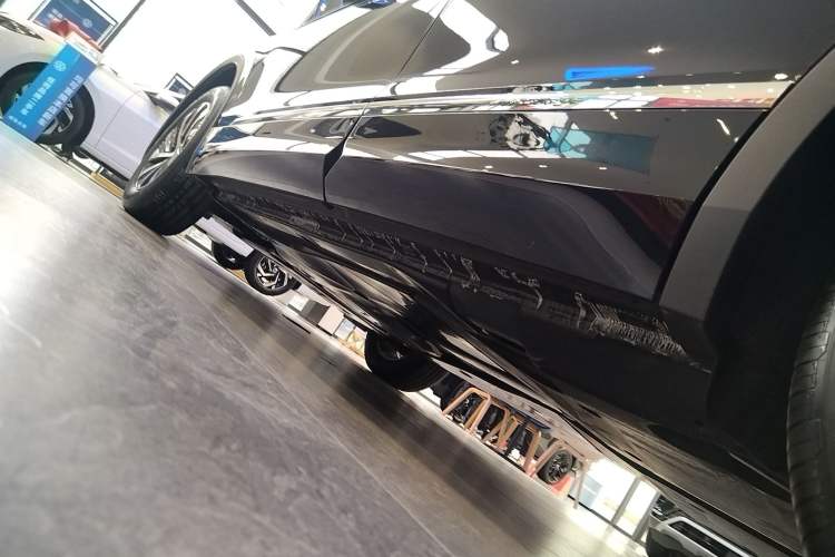 Used Volkswagen Tiguan L New Energy 2023 430 PHEV Plug-in Hybrid Prestige Edition Left Side Sill